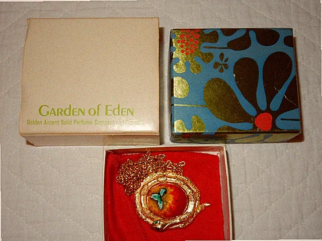 1960's Vintage Fuller Brush Garden of Eden Snake Perfume Solid Compact in Box