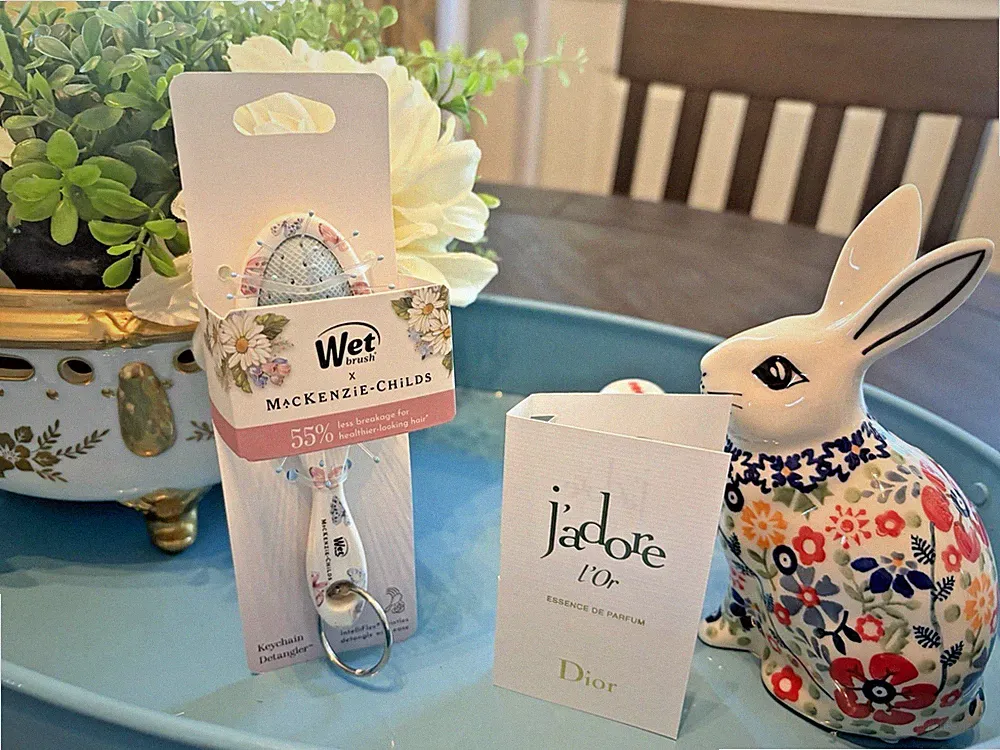 DIOR perfume J'adore Mackenzie-Childs Hair Brush Key wedding Birthday Travel 🌈
