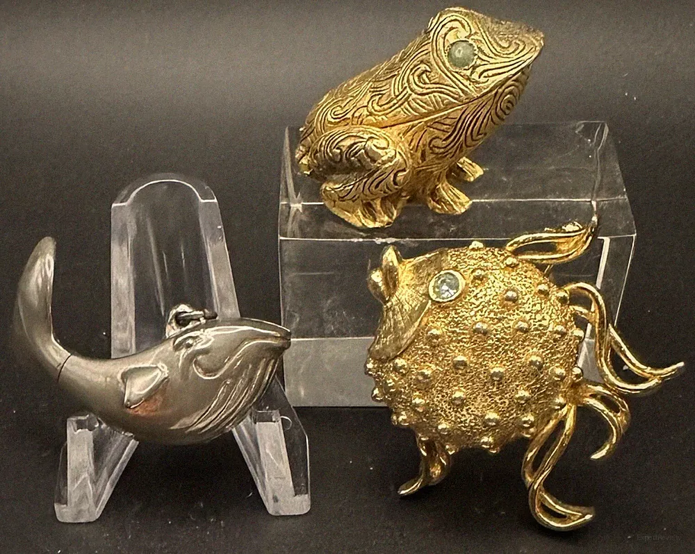 Max Factor & Fuller Brush Solid Perfume Fish Frog Whale Locket Pendant Necklace